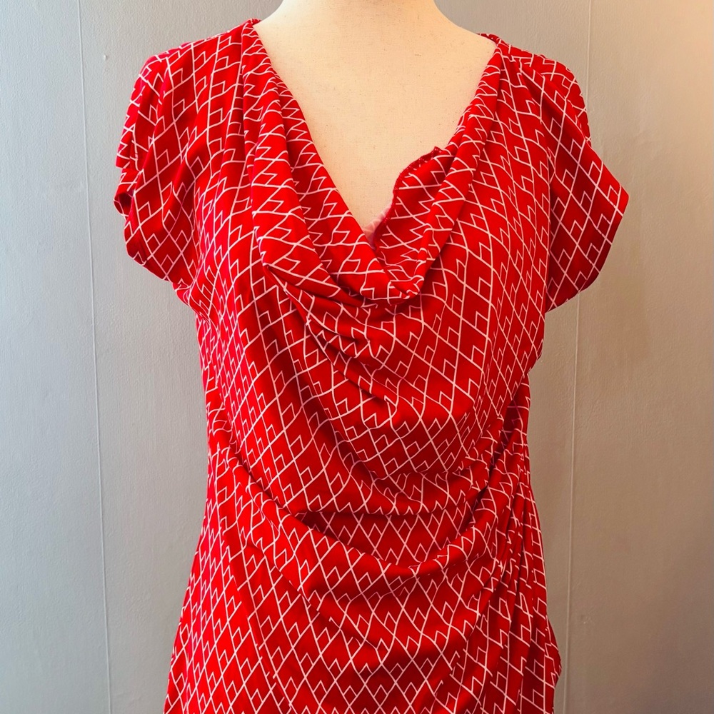 New York & Company Pink Diamond Pattern Top